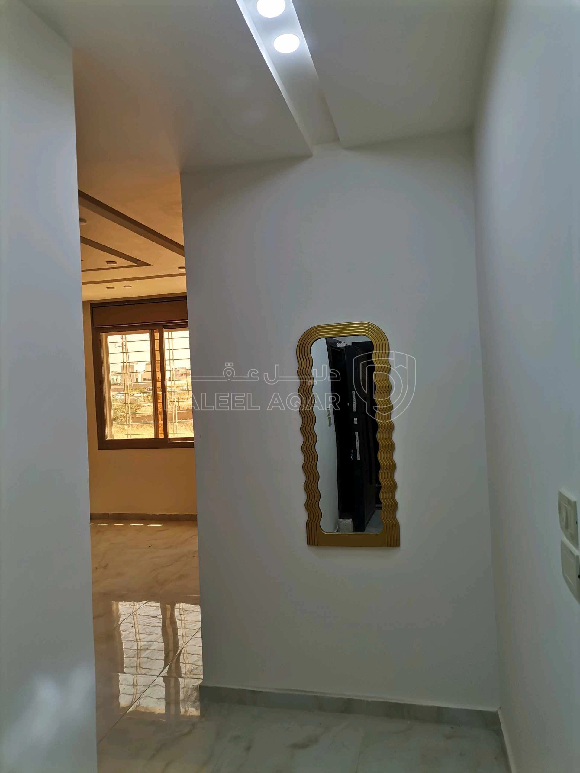 شقة في شارع البتراء قرب إربدمول قراند وبيت البن البرازيلي - 88,000 دأ - صورة 1