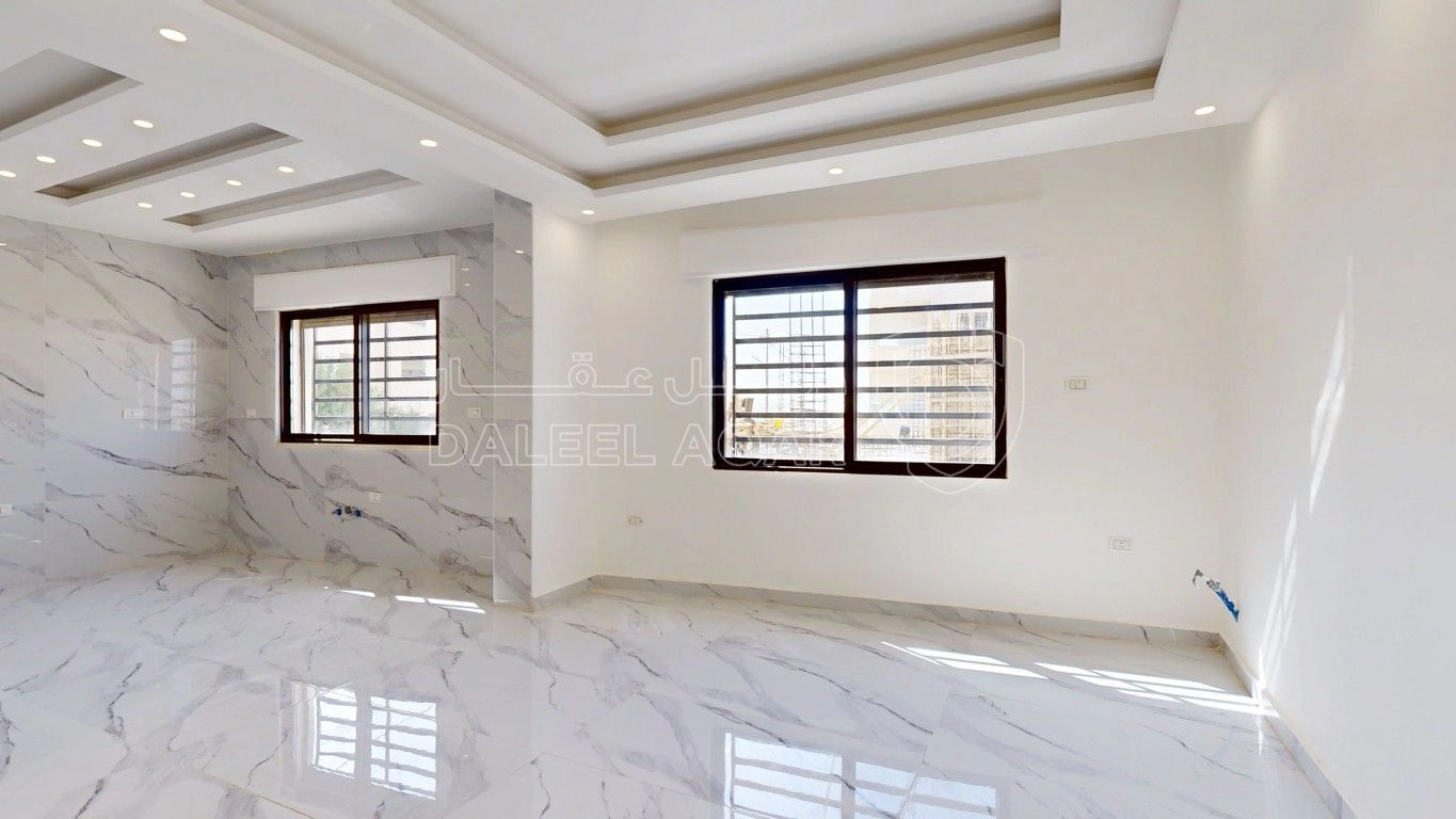 شقة في ابو نصير  - 80,000 دأ - صورة 1