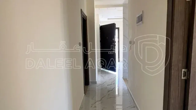 شقة - العقبة التاسعة اهالي شارع الوسط الصايدين - 49000 دأ
