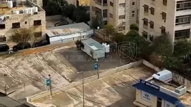 أرض - قطعة ارض تجاري قرب دوار المدينة الرياضيه - 685000 دأ