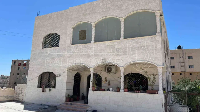 مبنى في بيت للبيع في منطقت سلبود - 150,000 دأ - صورة 1