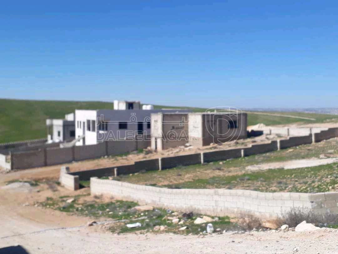 فيلا/منزل في الموقر منشيه القضاه  - 45,000 دأ - صورة 1