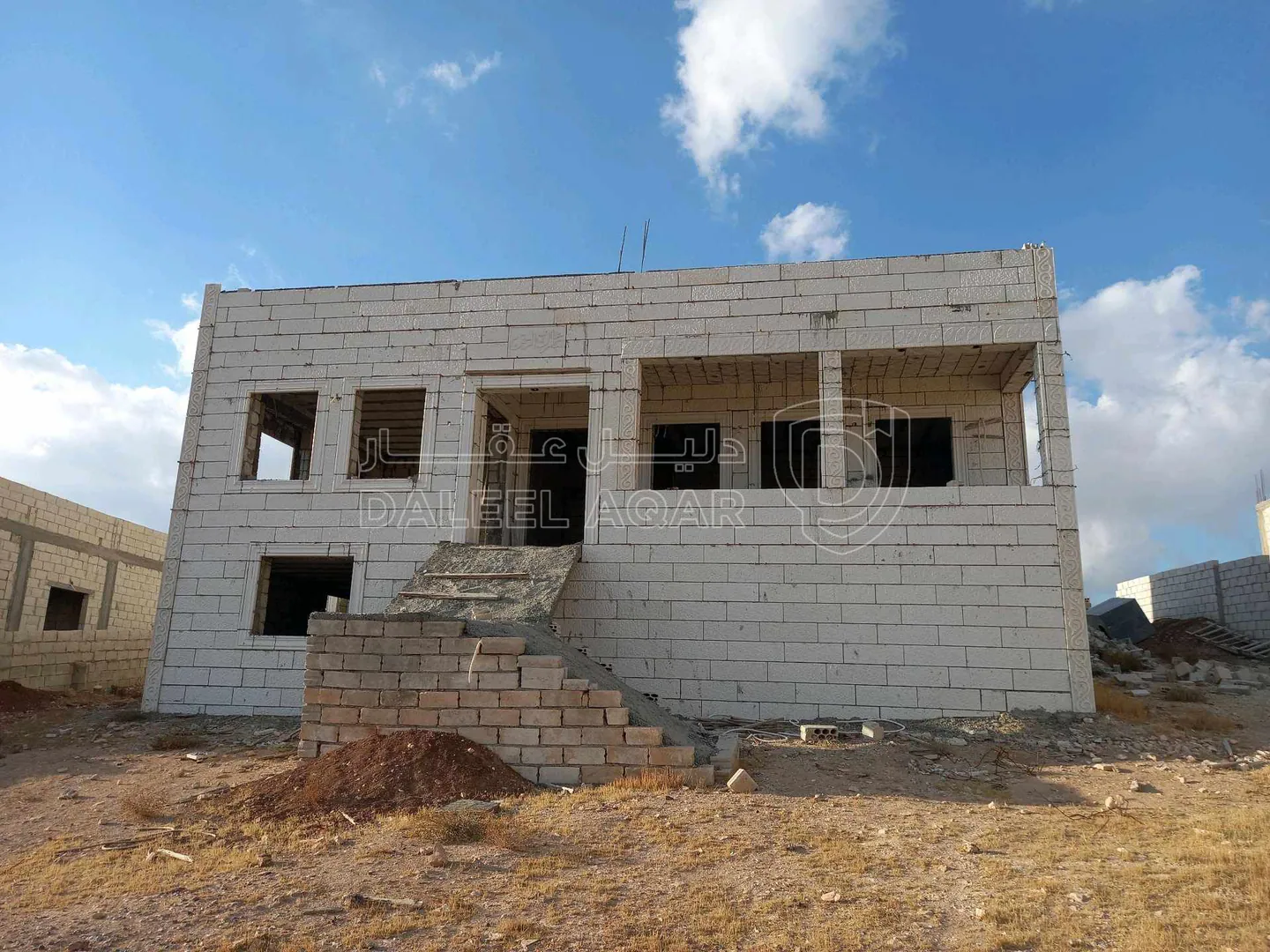 فيلا/منزل في الموقر منشيه القضاه  - 45,000 دأ - صورة 1