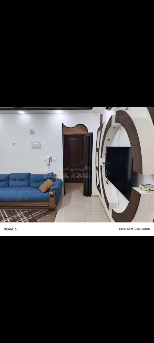 شقة في شارع الاستقلال مقابل حلويات اغاتي - 46,000 دأ - صورة 1