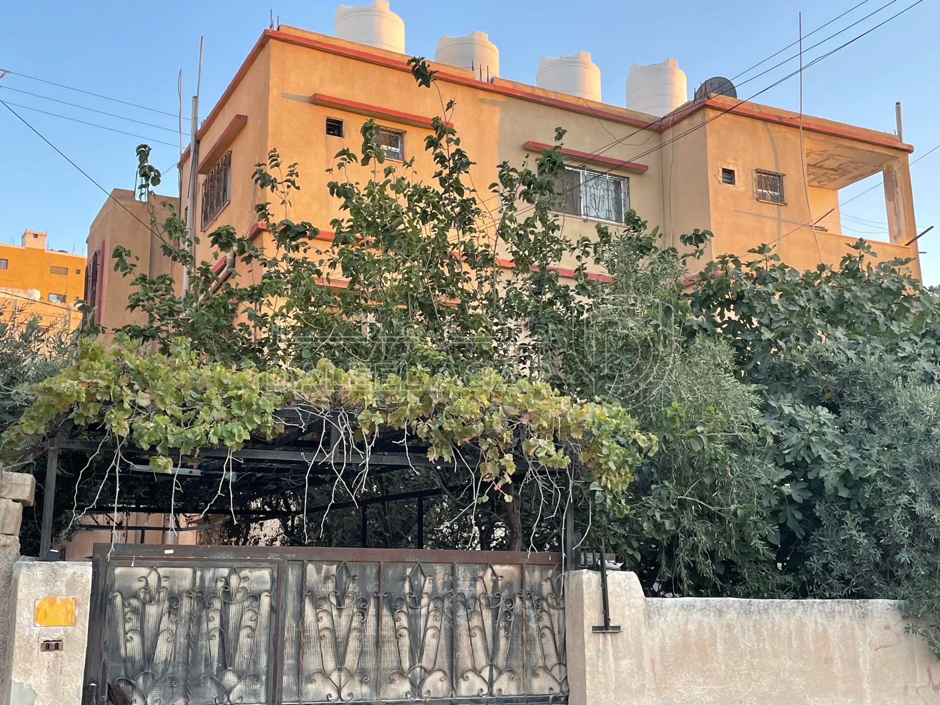 مبنى في الزرقاء -الزواهرة/الشارع الرئيسي 400م عن دوار خميس - 250,000 دأ - صورة 13