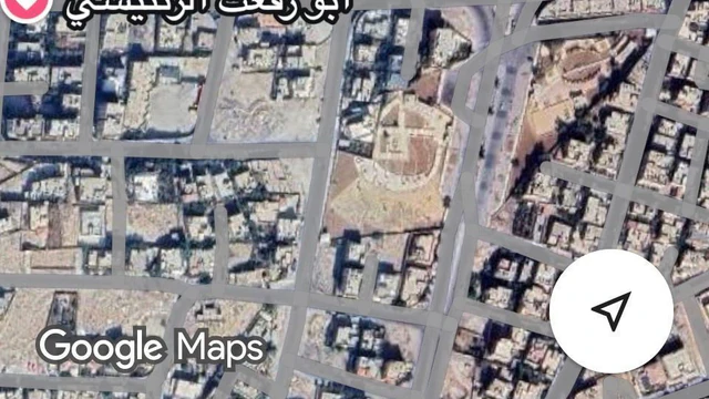 مبنى في الزرقاء -الزواهرة/الشارع الرئيسي 400م عن دوار خميس - 250,000 دأ - صورة NaN