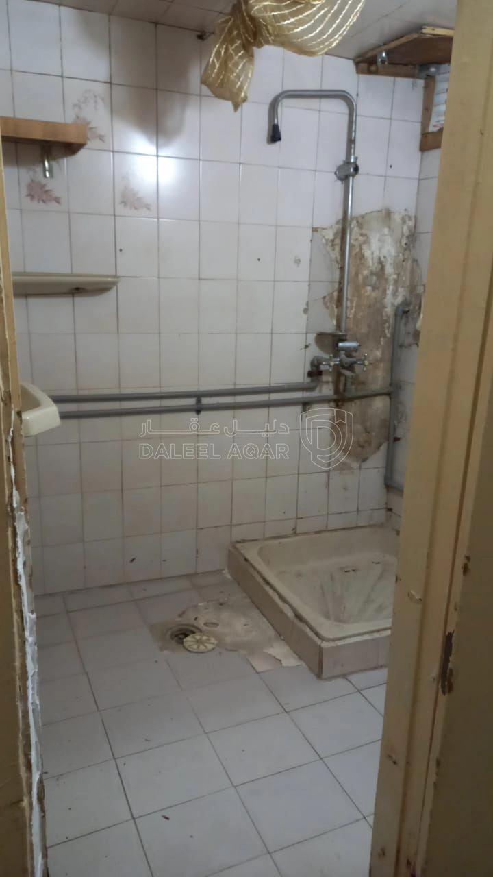 شقة في جبل عمان شارع المعتصم - 17,000 دأ - صورة 1