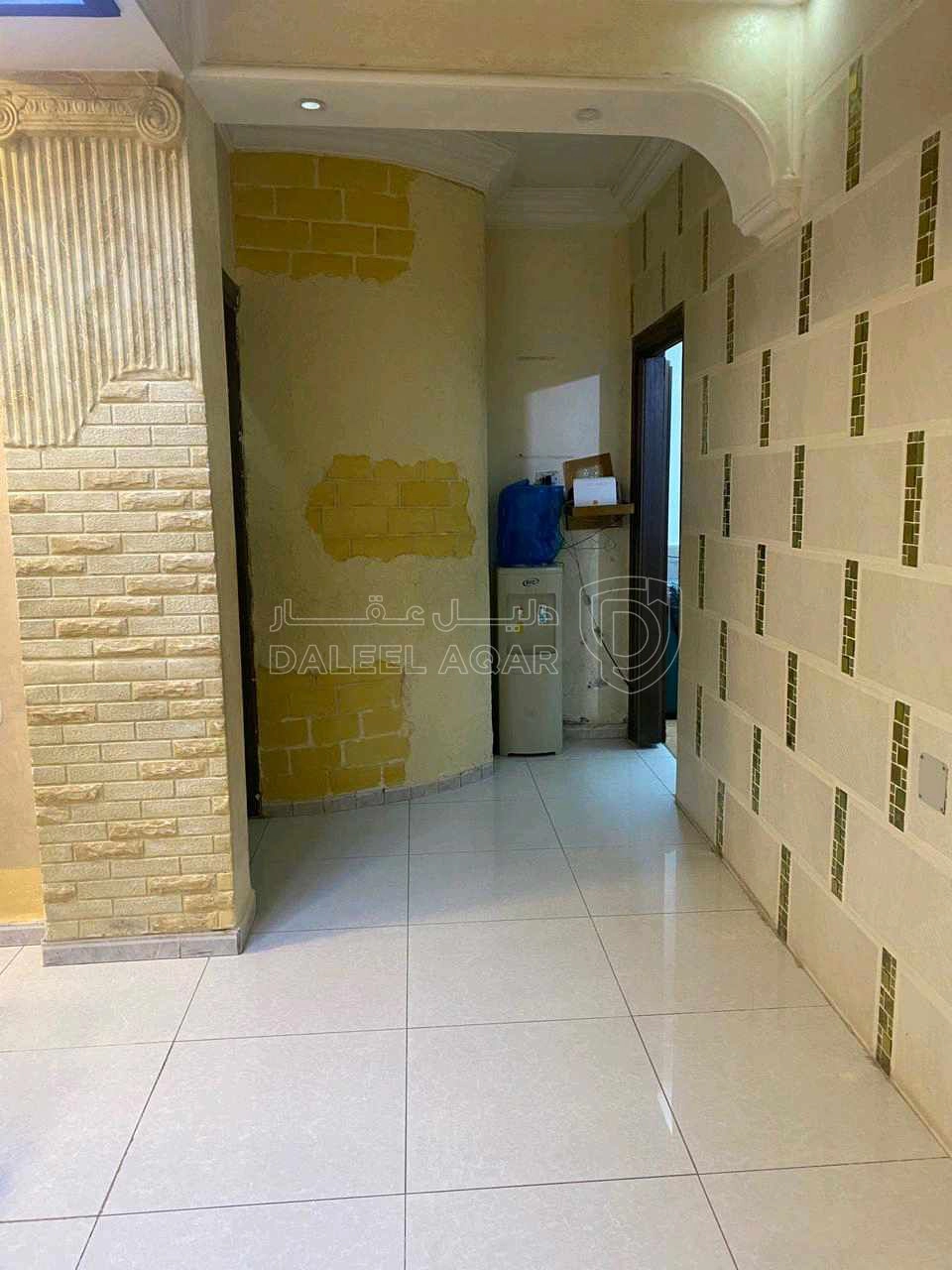 فيلا/منزل في الزرقاء ضاحية مكه قرب مركز حمزه الصحي - 85,000 دأ - صورة 1