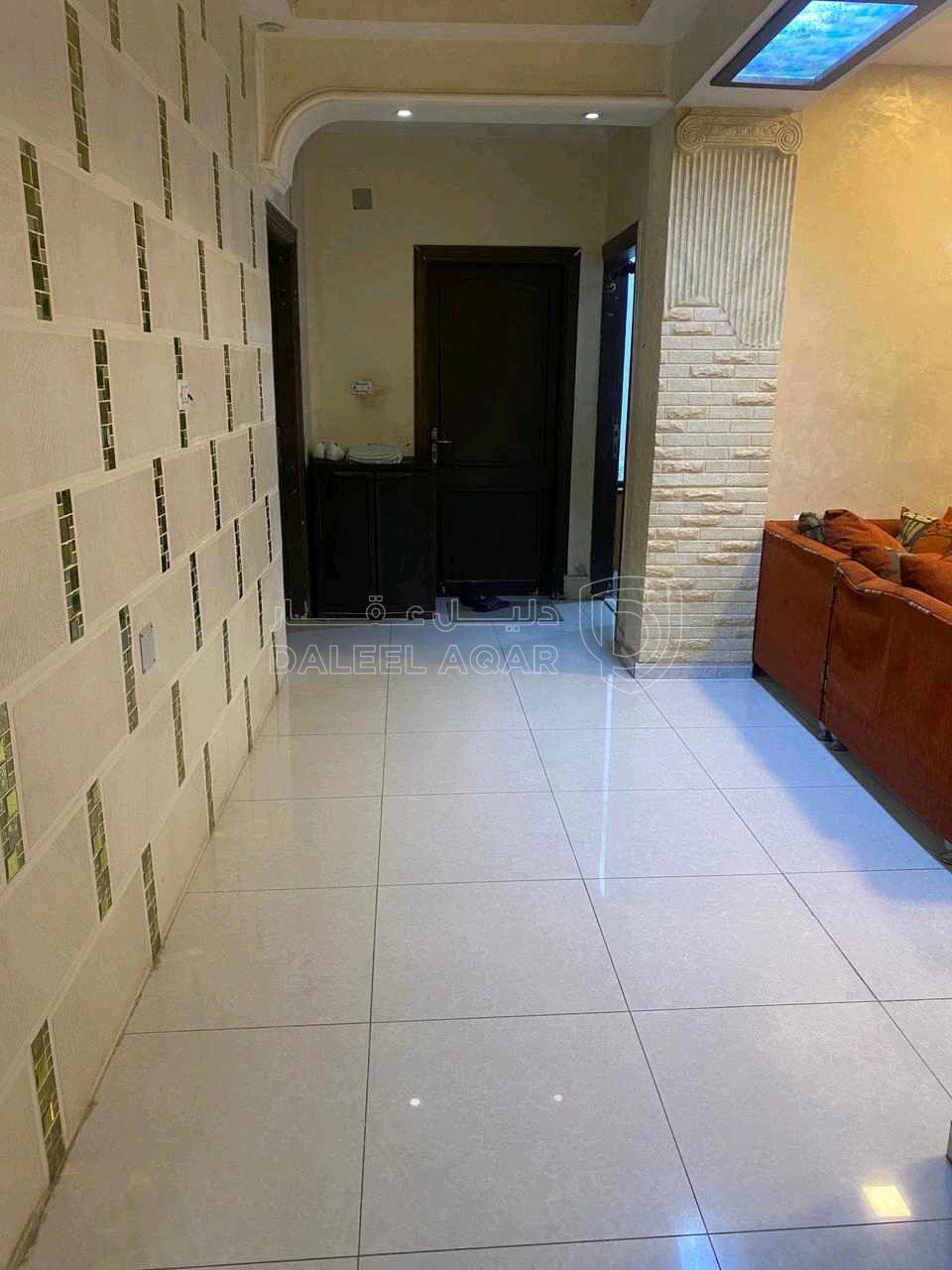 فيلا/منزل في الزرقاء ضاحية مكه قرب مركز حمزه الصحي - 85,000 دأ - صورة 1