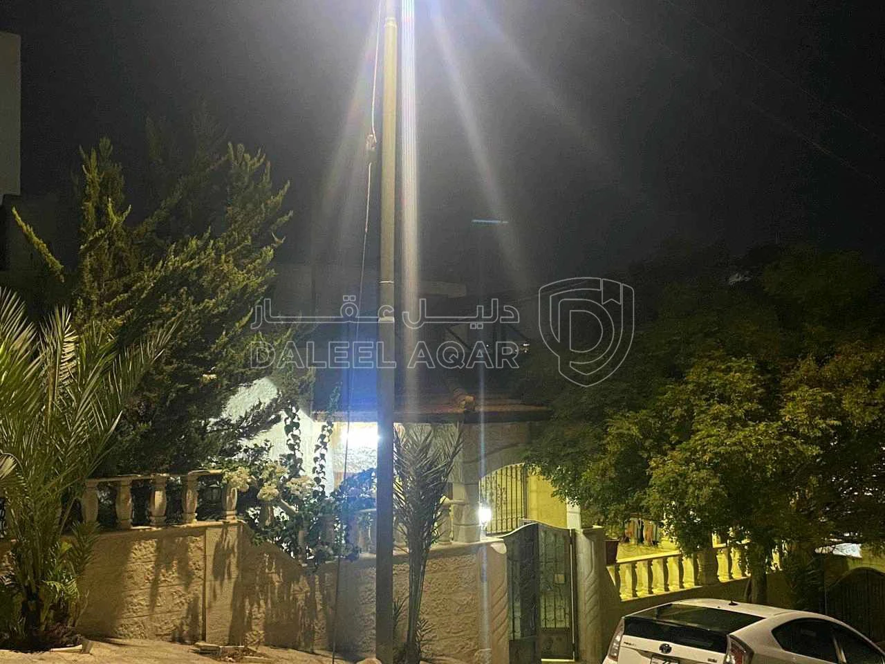 فيلا/منزل في الزرقاء ضاحية مكه قرب مركز حمزه الصحي - 85,000 دأ - صورة 1