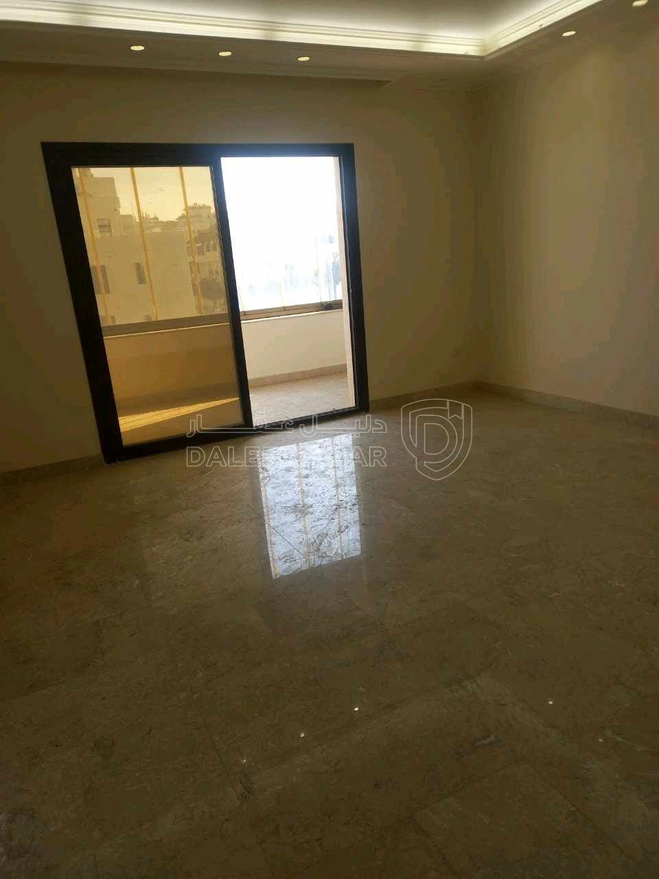 شقة في عبدون الشمالي الغربي بجانب شركة نقل  - 180,000 دأ - صورة 1