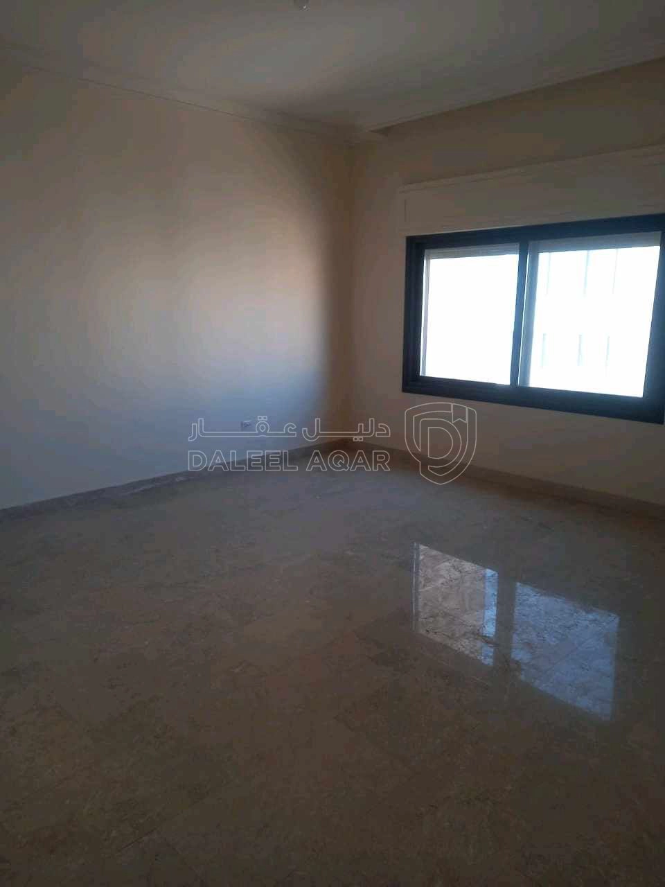 شقة في عبدون الشمالي الغربي بجانب شركة نقل  - 180,000 دأ - صورة 1