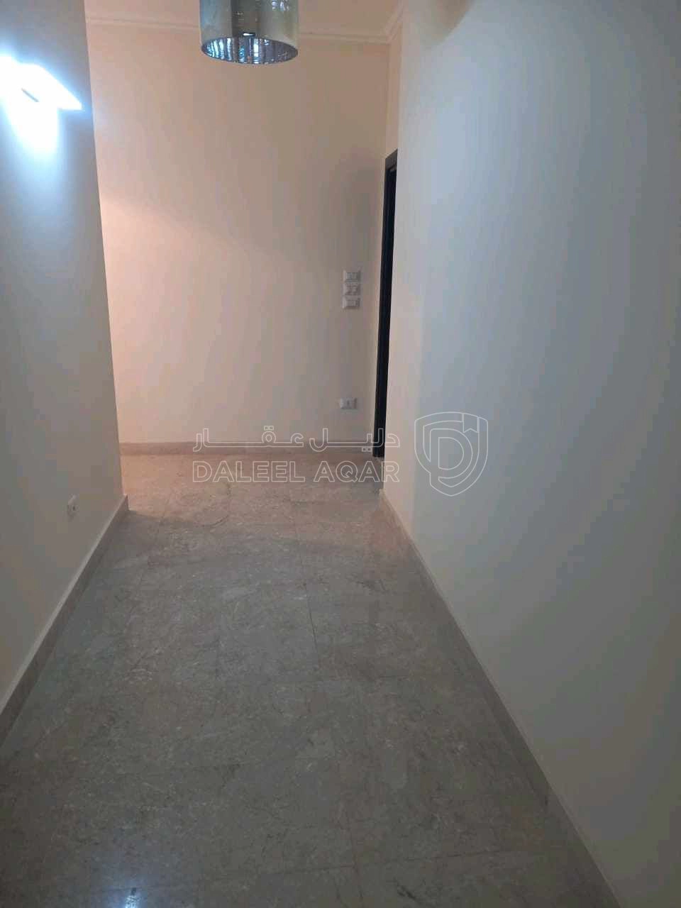 شقة في عبدون الشمالي الغربي بجانب شركة نقل  - 180,000 دأ - صورة 1