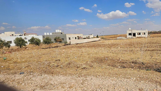 أرض في اربد /الصريح / سلمان الجنوبي / قريب من شارع البترا - 65,000 دأ - صورة NaN