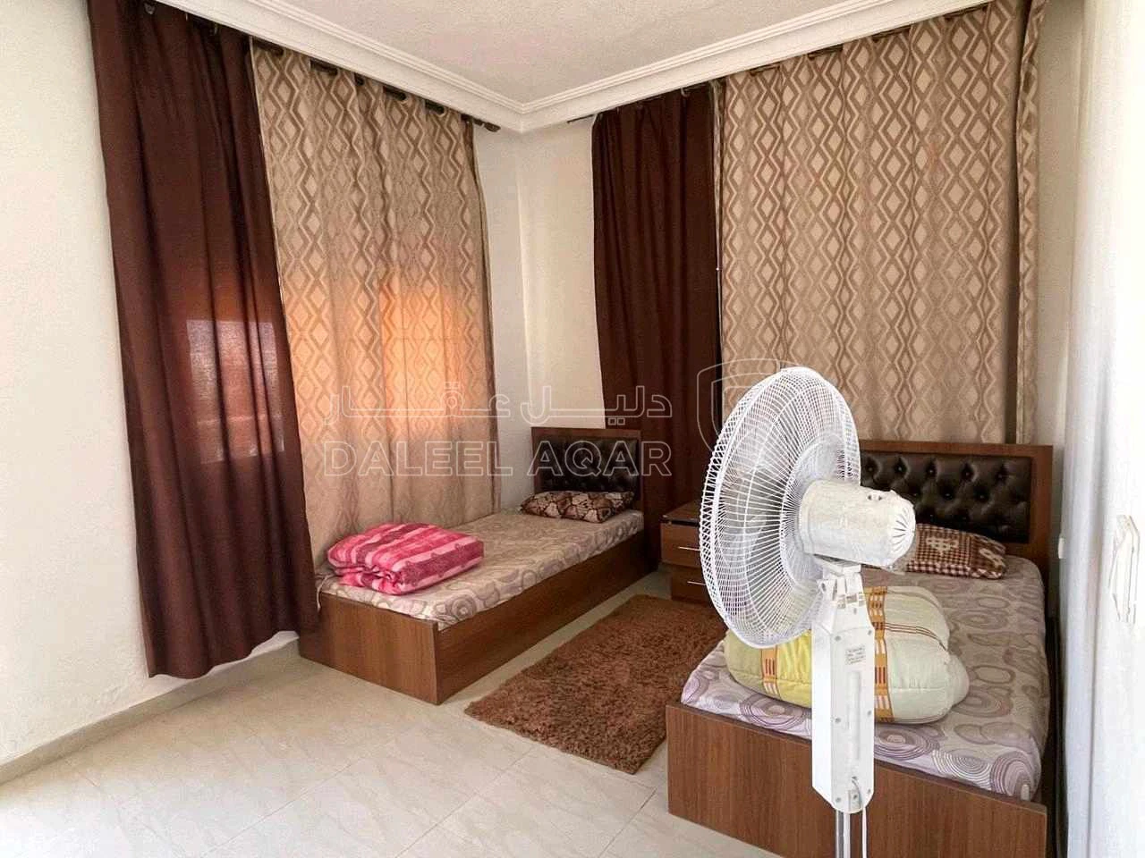 شقة في قرب دوار البرديني وقبال مكتبه طارق بن زياد - 120,000 دأ - صورة 1