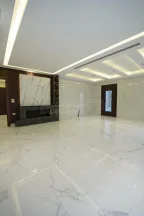 شقة في طابق ارضي مع ترس امامي مشروع 122 ام السماق - 230,000 دأ - صورة NaN
