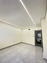 شقة في تبعد 2.5 كم عن شارع المطار - 73,000 دأ - صورة NaN
