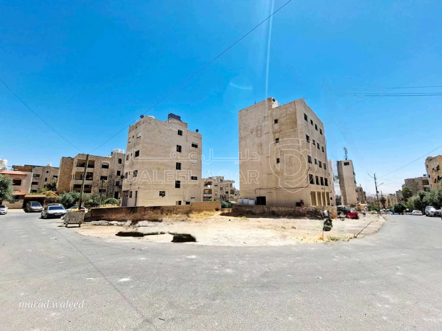 أرض في ارض تجاريه للبيع في ضاحيه الامير حسن تقع على شارعي - 88,000 دأ - صورة 1