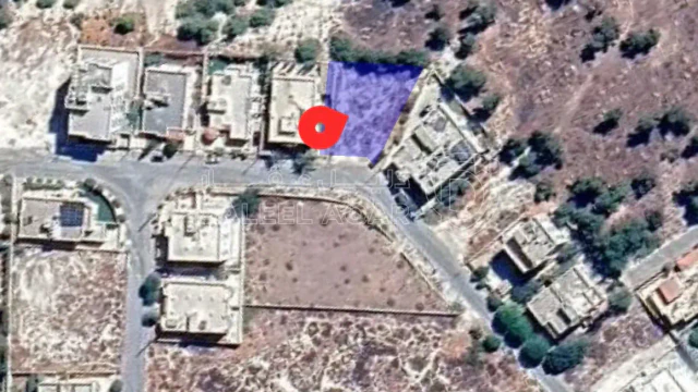 أرض في أرض مميزة للبيع – ناعور بلعاس  - 210,000 دأ - صورة 1