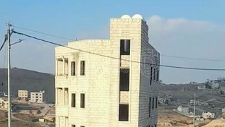 مبنى في الزرقاء جريبا ضاحية المدينة المنورة  - 150,000 دأ - صورة NaN