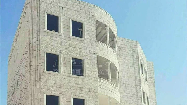 مبنى في الزرقاء جريبا ضاحية المدينة المنورة  - 135,000 دأ - صورة NaN