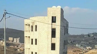 مبنى في الزرقاء جريبا ضاحية المدينة المنورة  - 135,000 دأ - صورة NaN