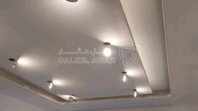 شقة - بالقرب من  مركز امن صويلح  - 120000 دأ