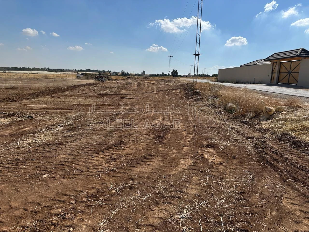 أرض في ناعور - بجانب مشروع صندوق الحج  - 357,140 دأ - صورة 3