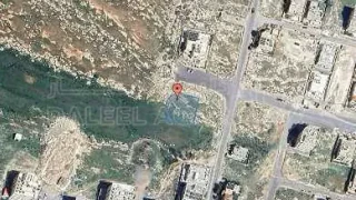 شقة - بالقرب من مسجد ذو النورين  - 95000 دأ