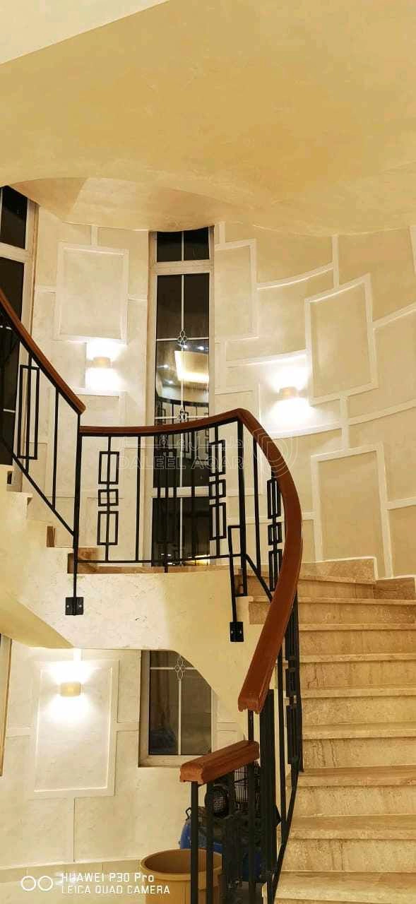فيلا/منزل في خلف مدرسة الرهبات بلقرب من جامعة العلوم والتكولوجي - 625,000 دأ - صورة 1
