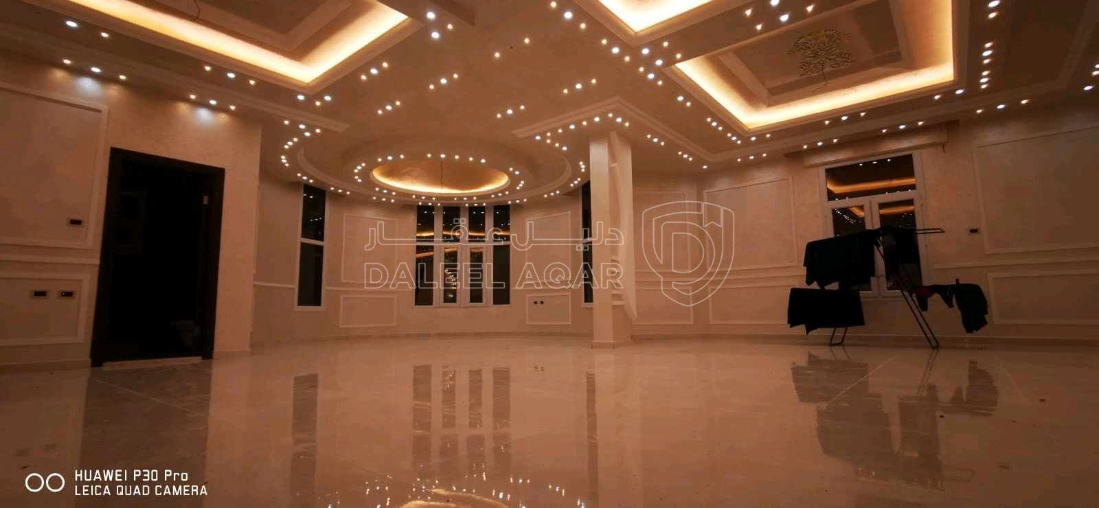فيلا/منزل في خلف مدرسة الرهبات بلقرب من جامعة العلوم والتكولوجي - 625,000 دأ - صورة 1
