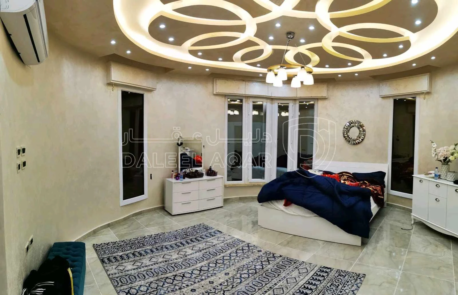 فيلا/منزل في خلف مدرسة الرهبات بلقرب من جامعة العلوم والتكولوجي - 625,000 دأ - صورة 1