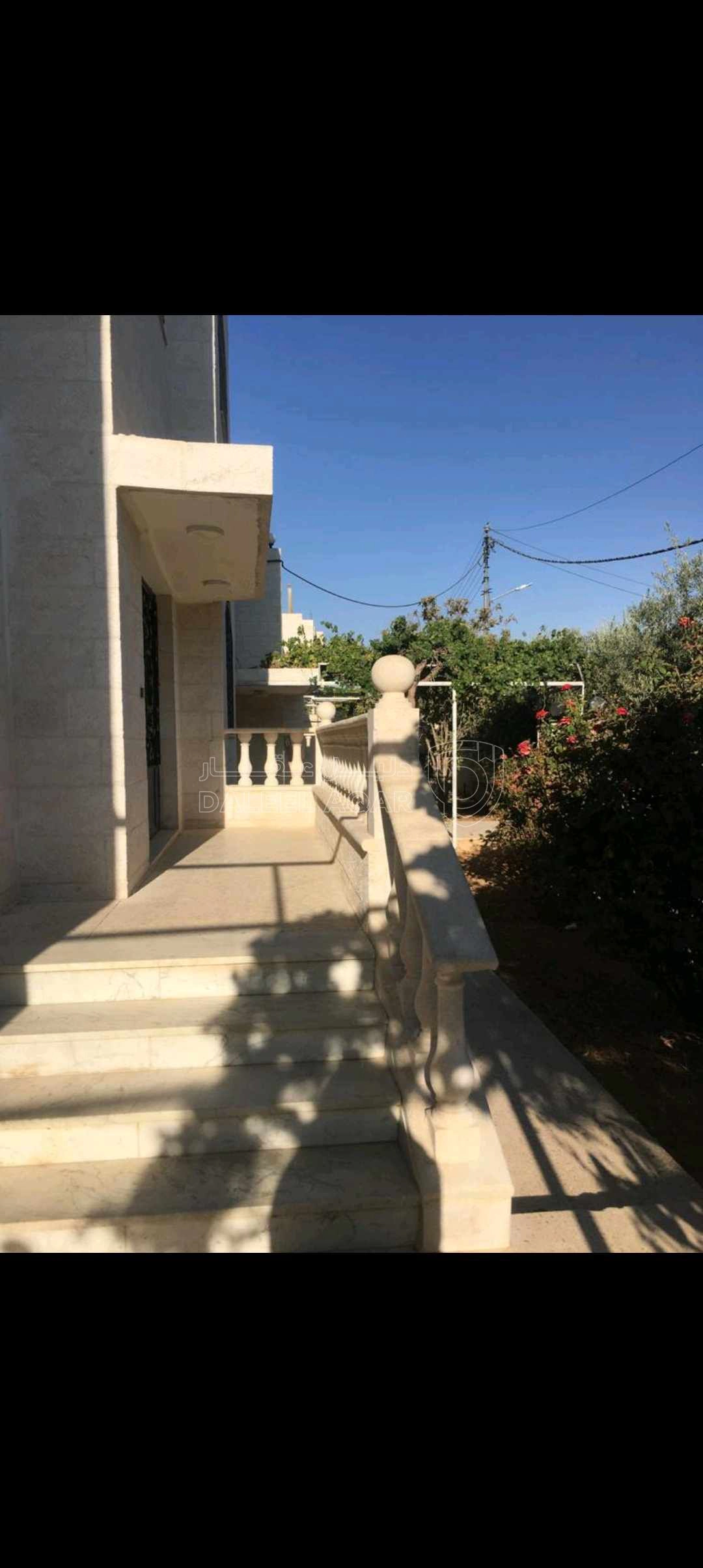 فيلا/منزل في ضاحيه الأمير علي خلف مدارس بيت المقدس  - 295,000 دأ - صورة 1