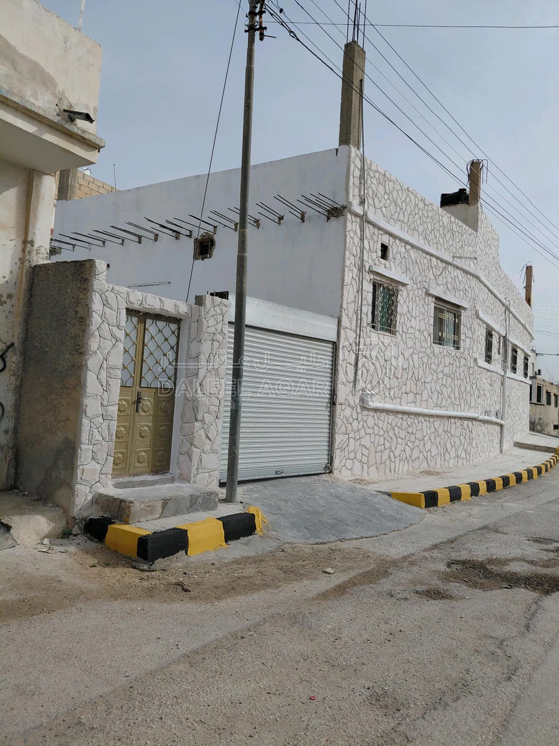 فيلا/منزل في الزرقاء حي معصوم - 40,000 دأ - صورة 1