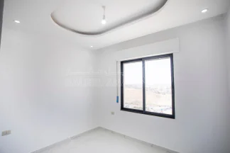 شقة في دوار البنزين قرب اسكان الكهرباء  - 55,000 دأ - صورة NaN
