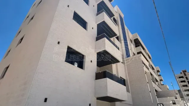 شقة - شقة 146م في البنيات خلف جامعة البتراء - 76000 دأ