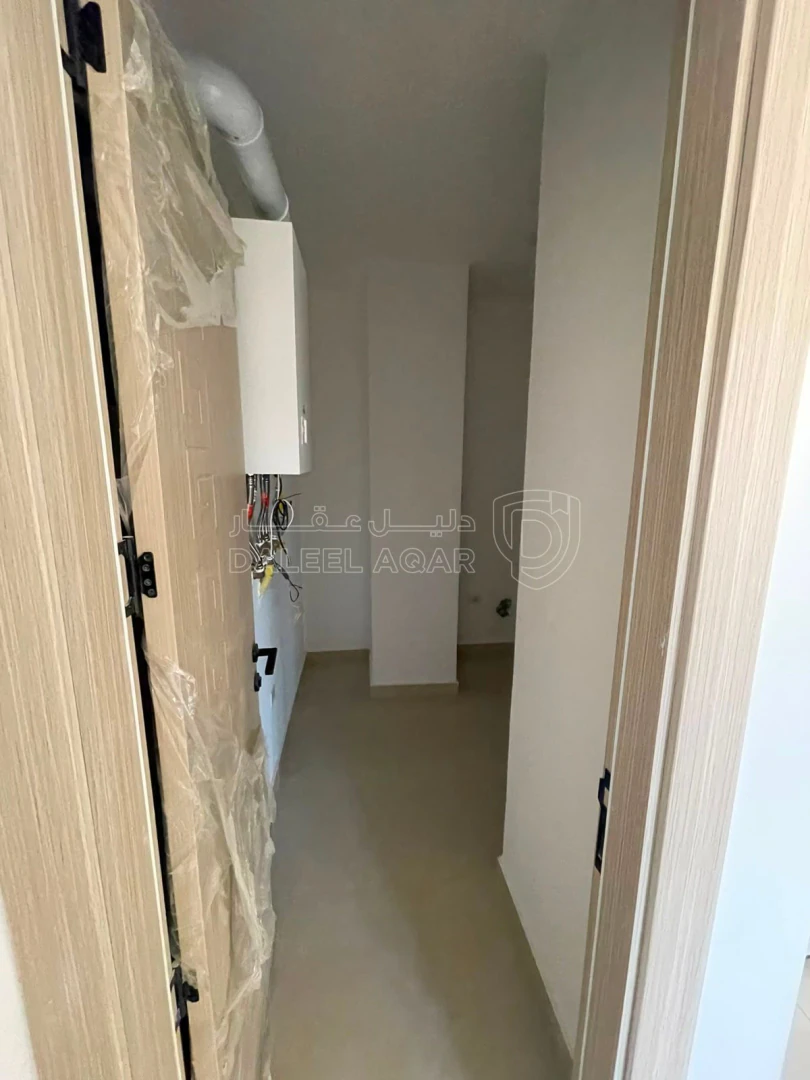 شقة في ضاحية الرشيد - بالقرب من مسجد القعقاع - 145,000 دأ - صورة 1