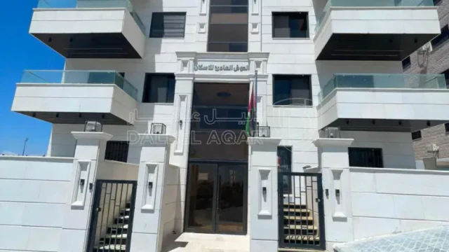 شقة - ضاحية الرشيد - بالقرب من مسجد القعقاع - 145000 دأ