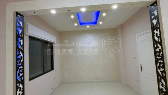 شقة - ضاحية الرشيد مقابل اسكان اميمه - 63000 دأ