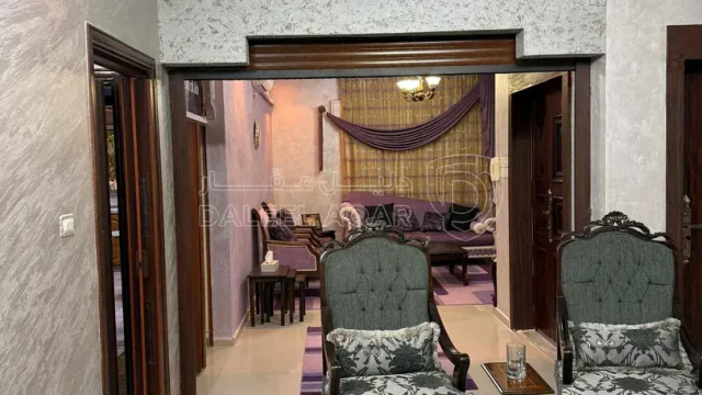 فيلا/منزل - الزرقاء الجديده ، قرب صيدلية كريبتون - 110000 دأ