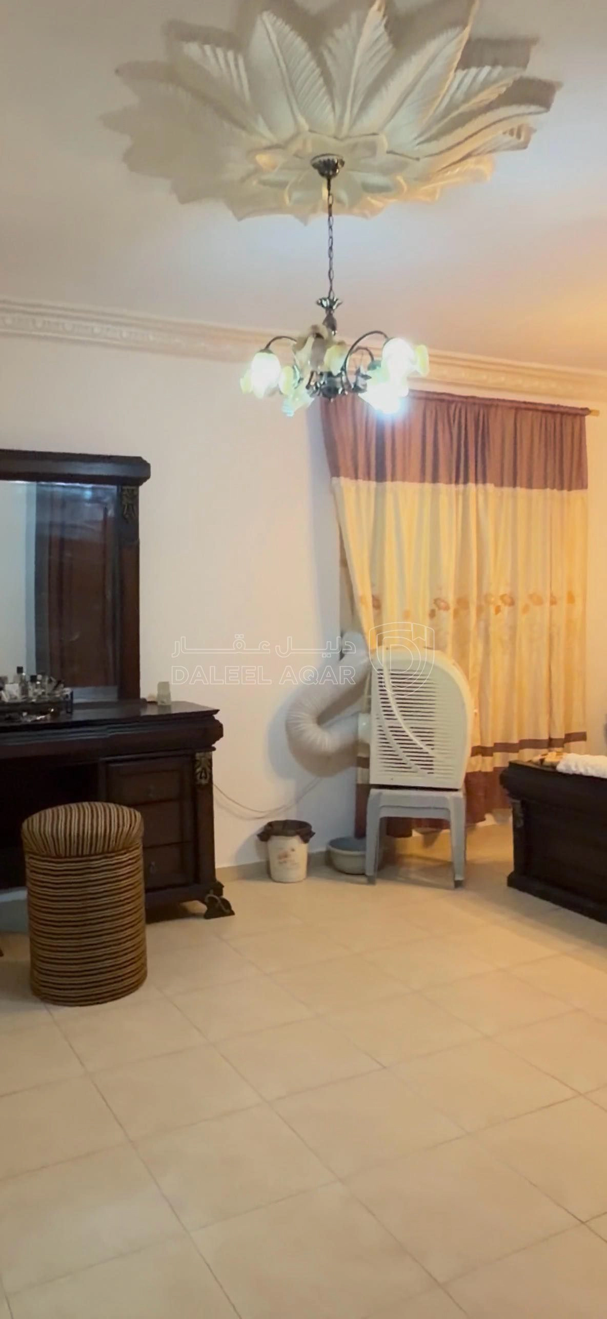 فيلا/منزل في عين الباشا - 120,000 دأ - صورة 1