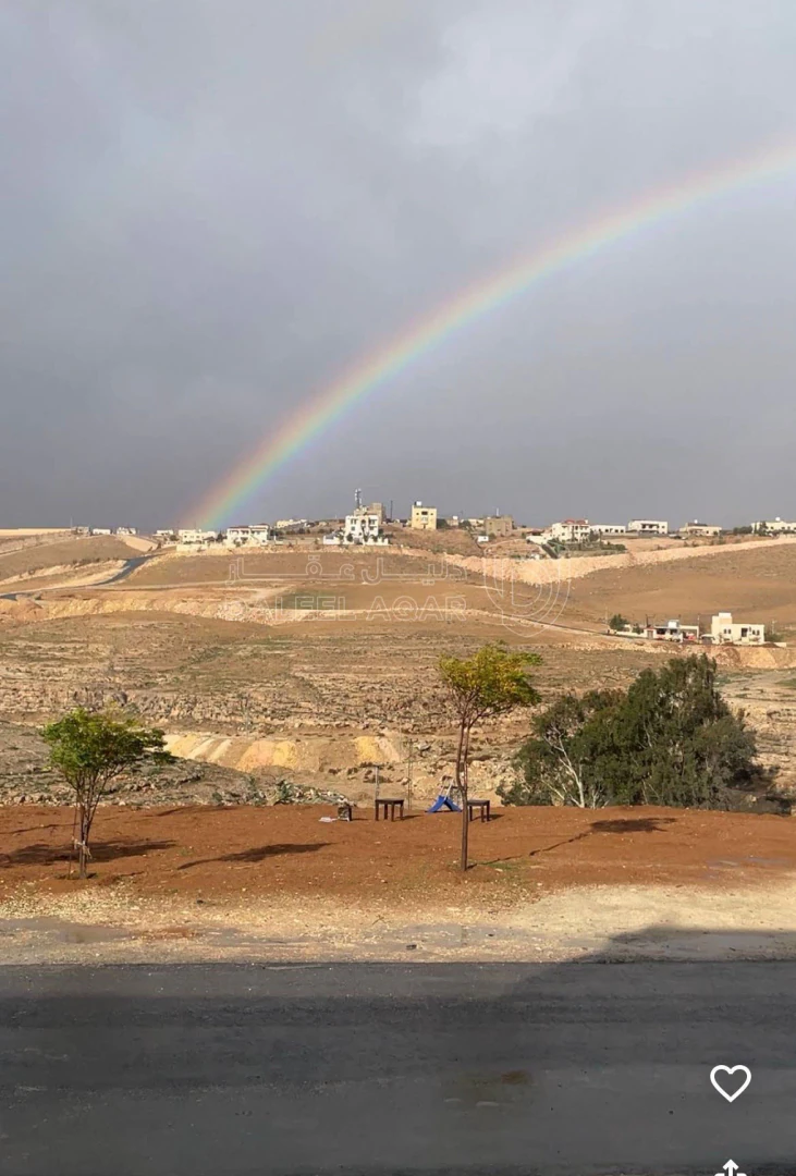 أرض في عمان طبربور قرب اسكان القضاه عين ارباط - 82,000 دأ - صورة 1