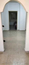 شقة في العقبة العاشرة الغربي مقابل السوق وارض خدمات - 29,000 دأ - صورة NaN
