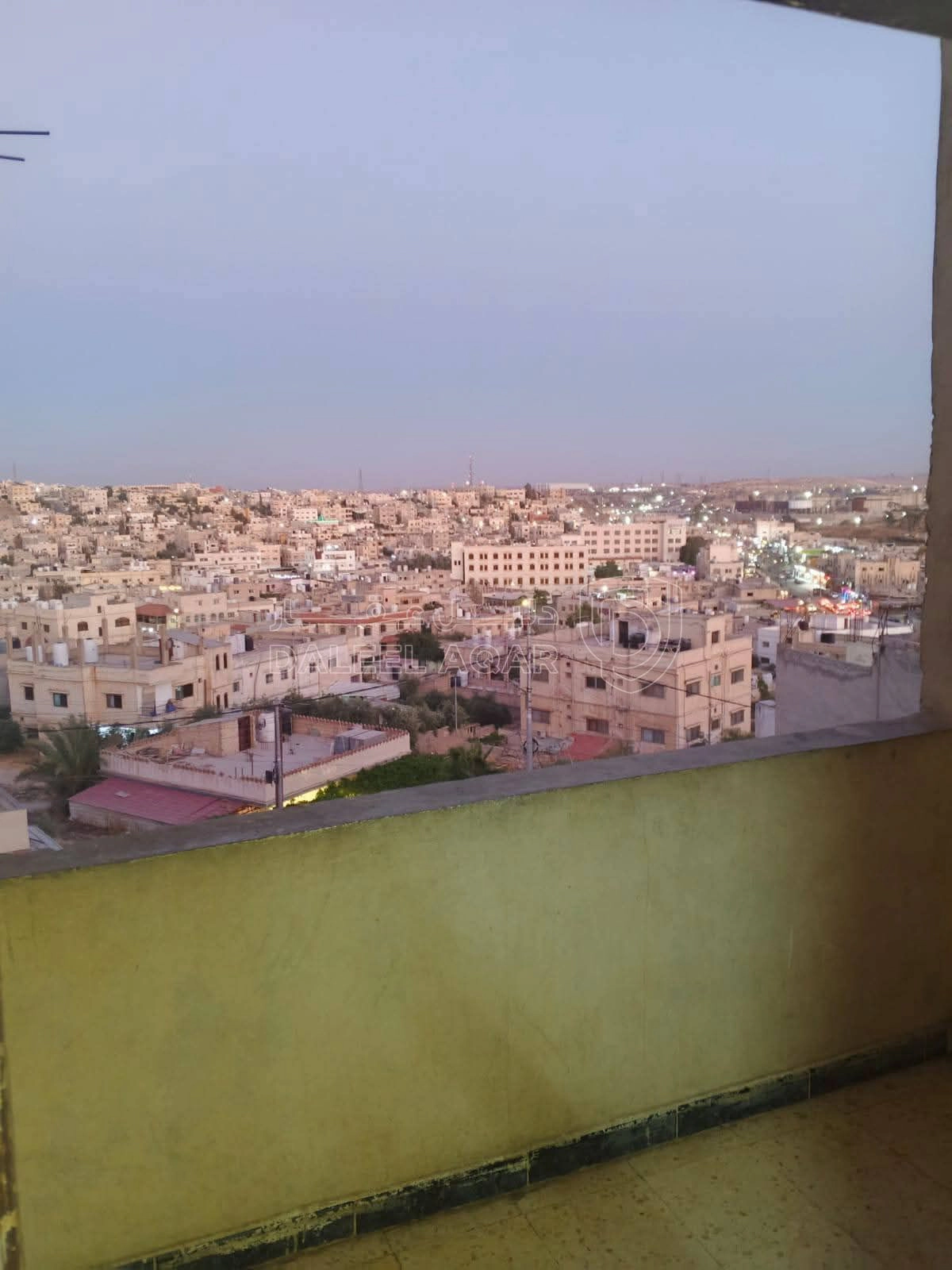 شقة في المحكمة الشرعيه الهاشميه  - 11,500 دأ - صورة 1