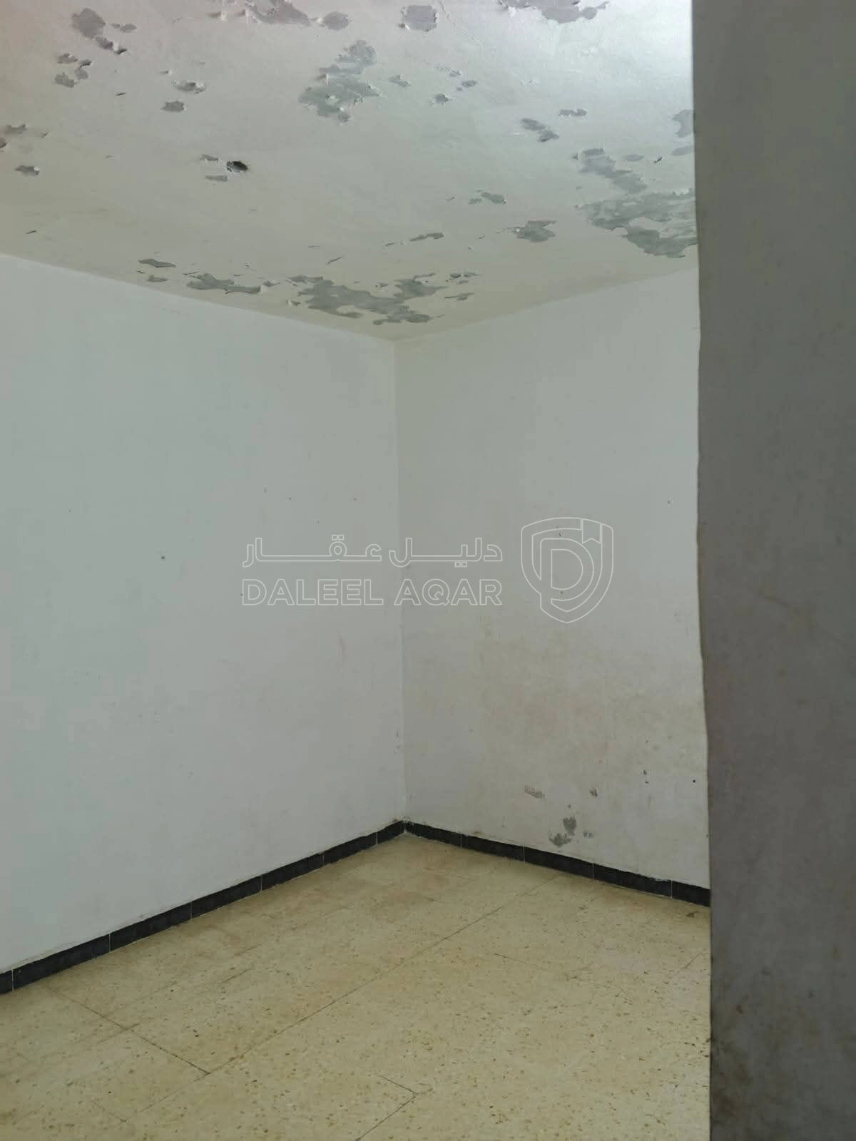 شقة في المحكمة الشرعيه الهاشميه  - 11,500 دأ - صورة 1