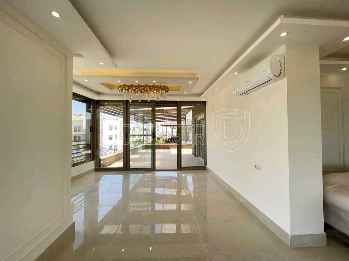 شقة في ام السماق- شارع عبدالله الداود - بناية 35 - 380,000 دأ - صورة 1