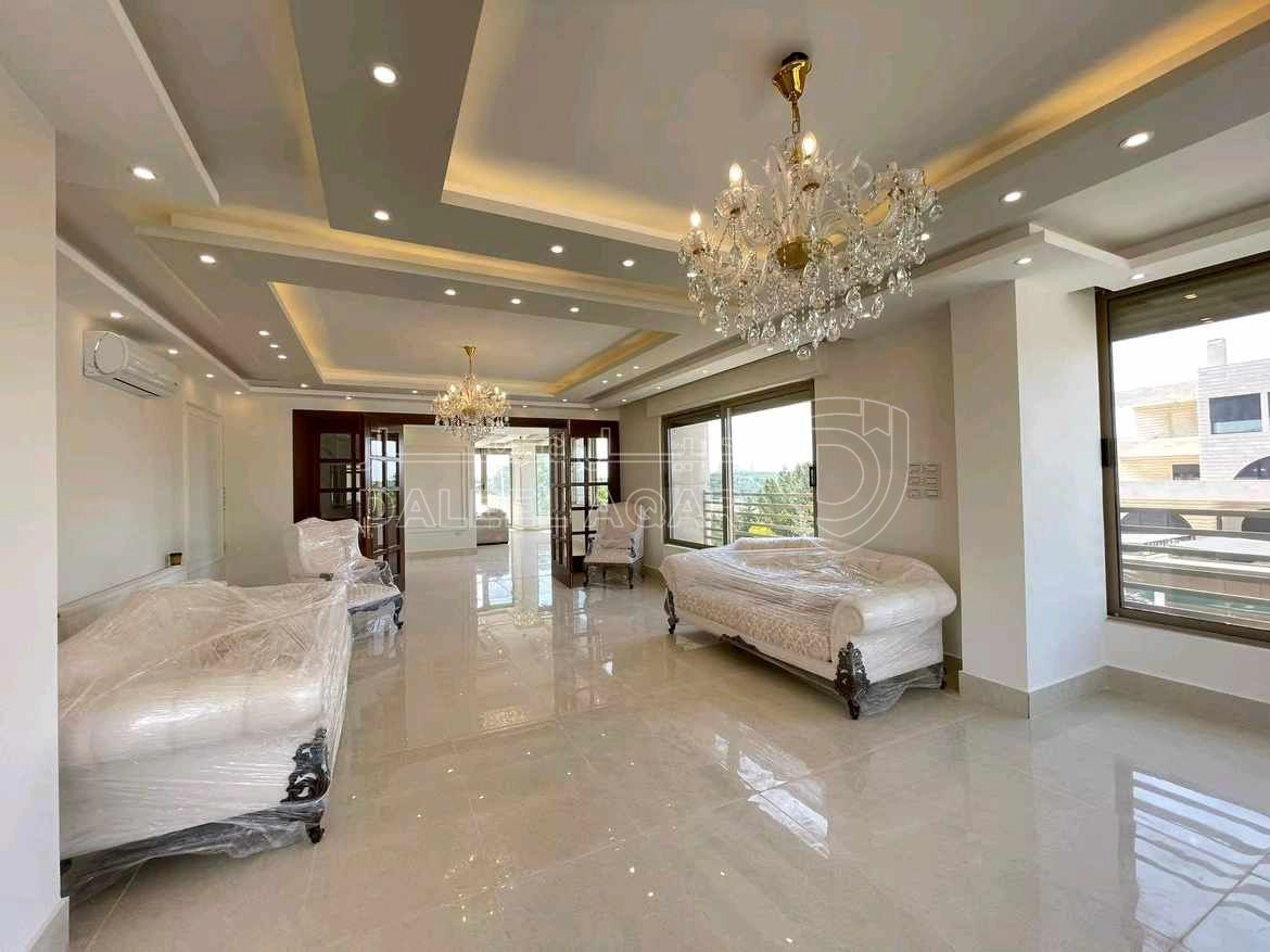 شقة في ام السماق- شارع عبدالله الداود - بناية 35 - 380,000 دأ - صورة 1