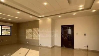 شقة - عمان مرج الحمام طريق المطار  - 85000 دأ