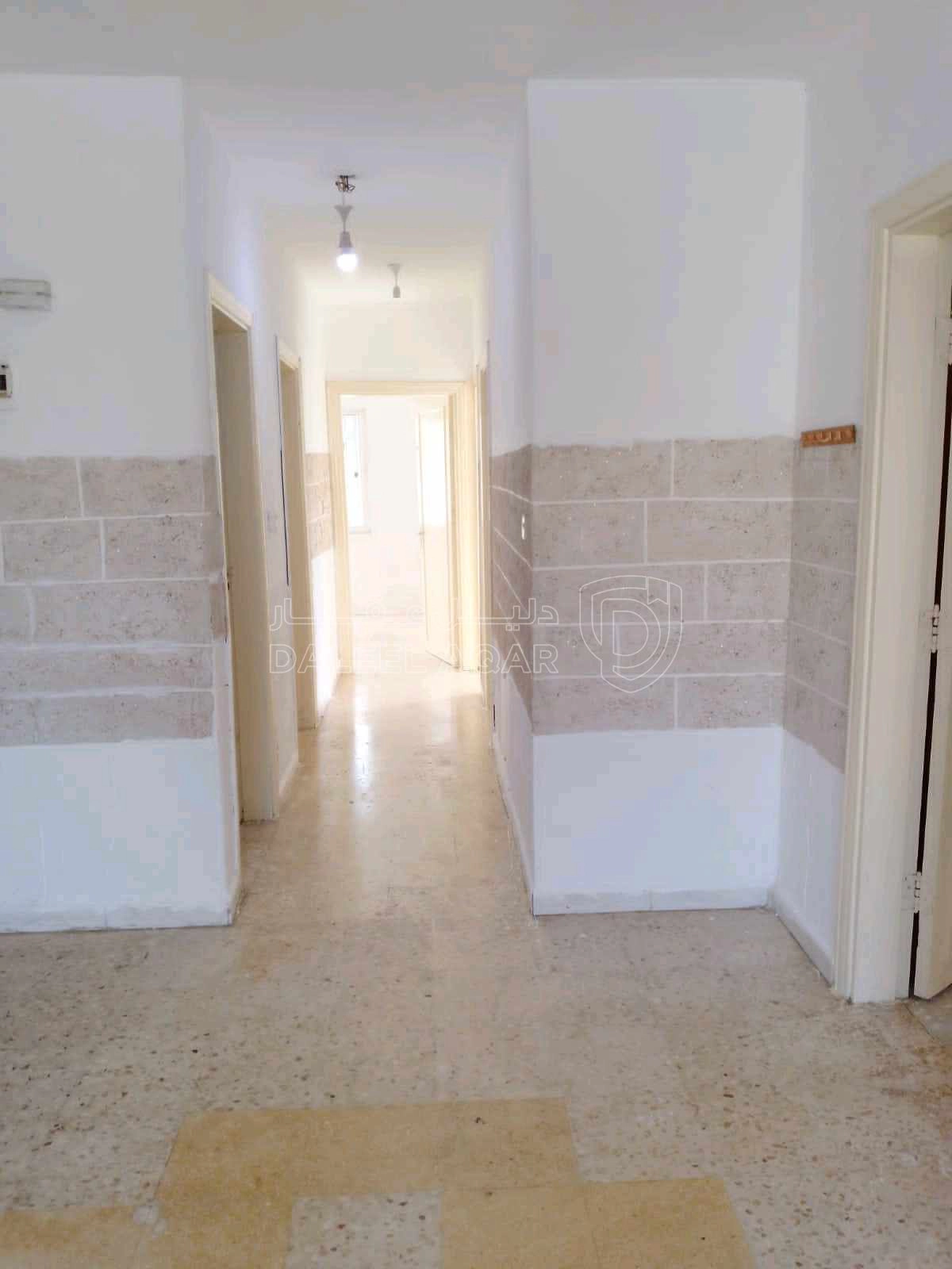 شقة في ماركا الشماليه قرب قرية خالد  - 24,000 دأ - صورة 1