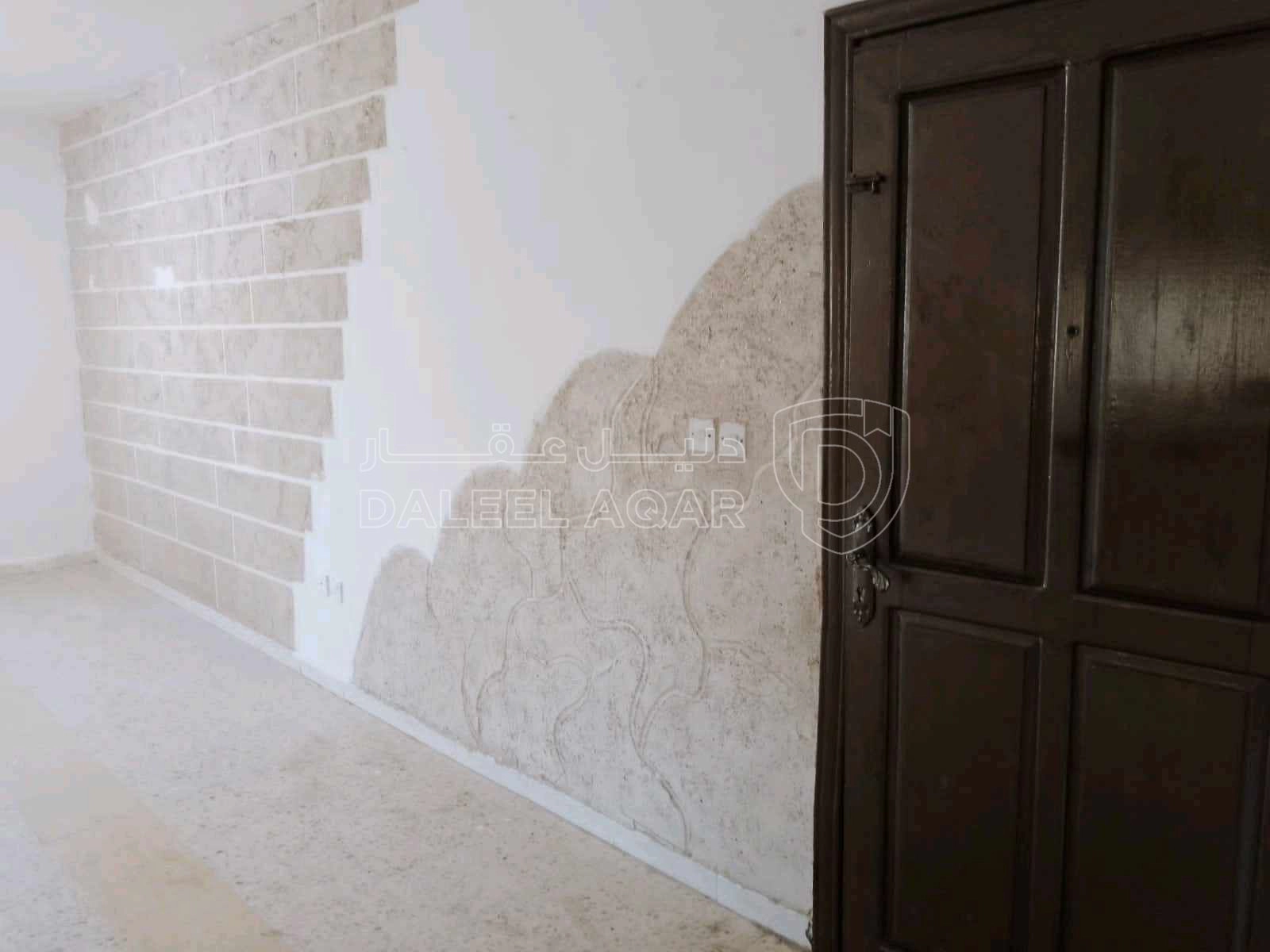 شقة في ماركا الشماليه قرب قرية خالد  - 24,000 دأ - صورة 1